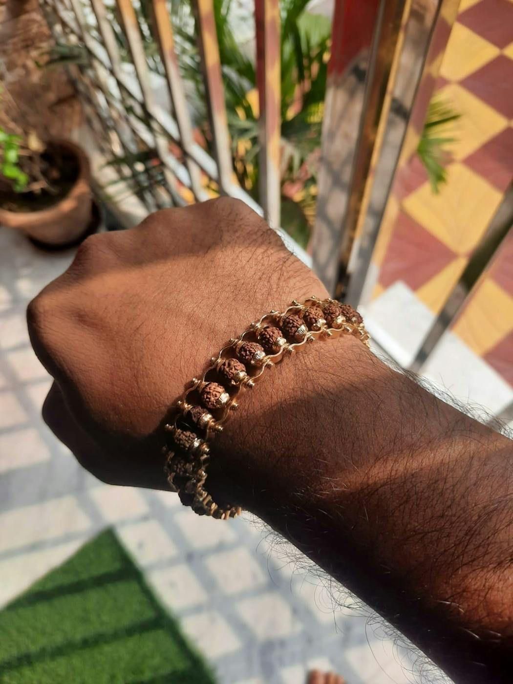 Modern Gold-Plated Rudraksha Bracelet – 5 Mukhi for Power & Peace
